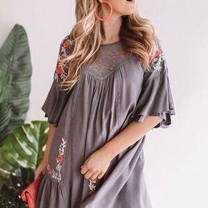 ALTAR'D STATE Embroidered Dress floral XS‎ boho flounce sleeve cottage Trapeze